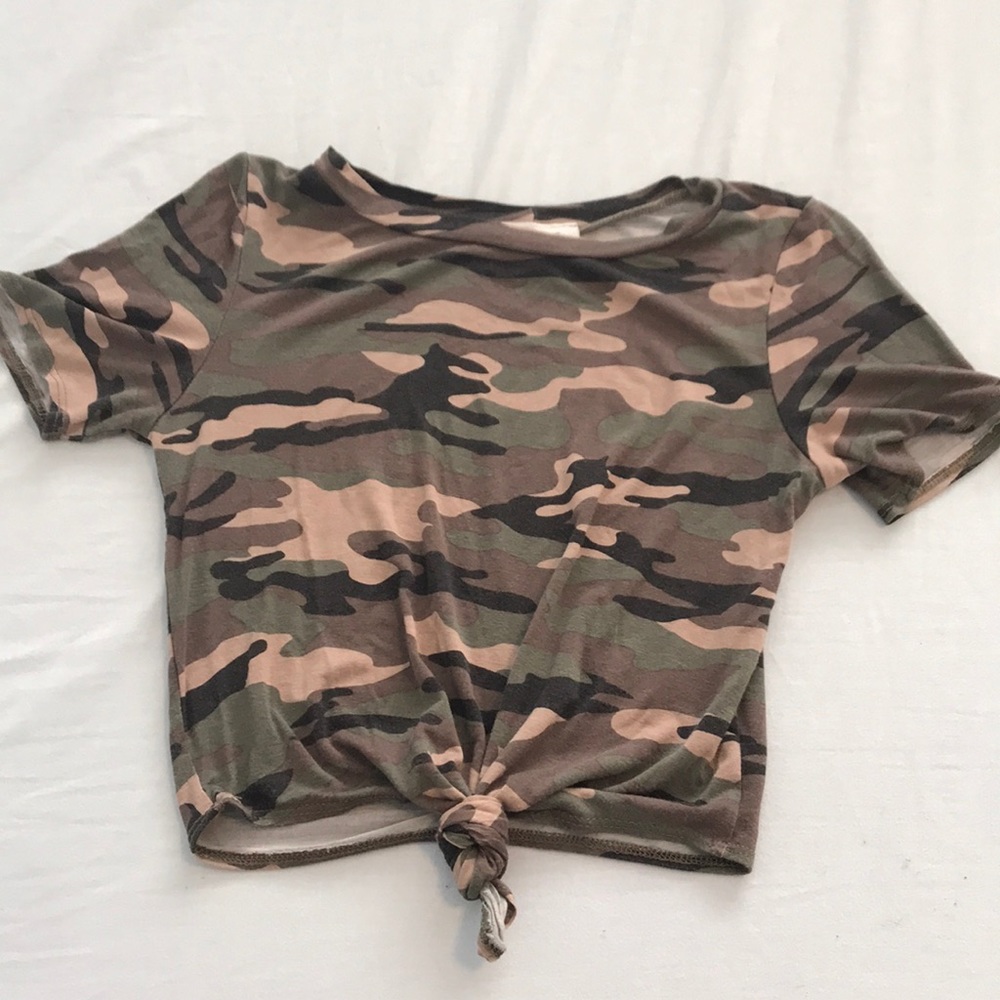 Camo Cropped Tee